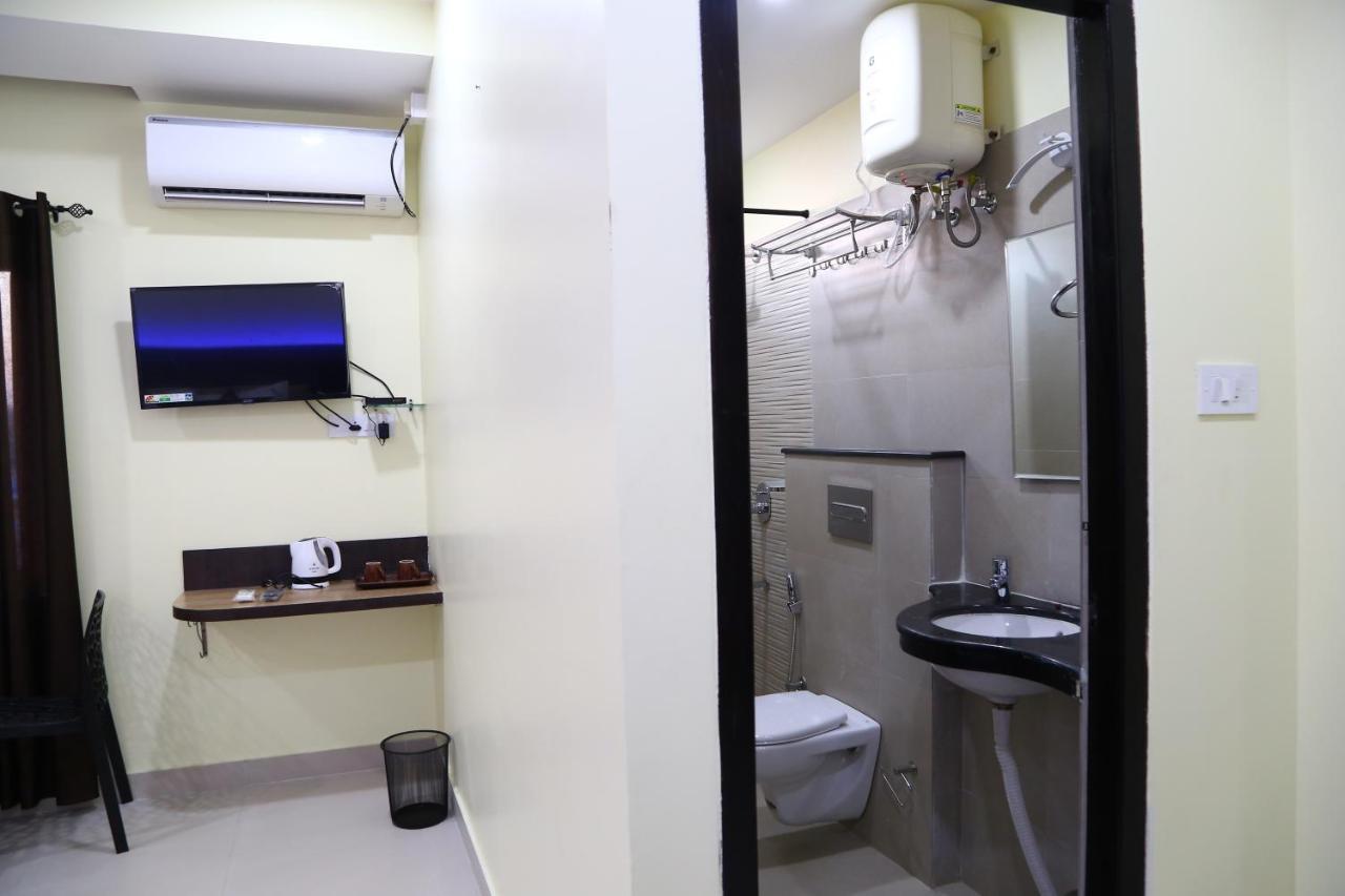 Hotel Landmark Port Blair Exterior foto
