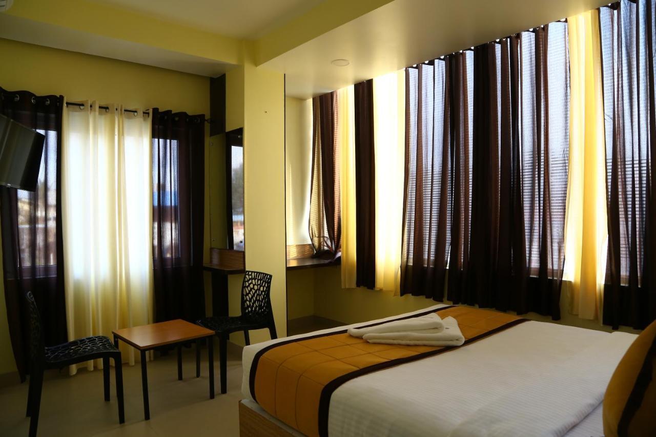 Hotel Landmark Port Blair Exterior foto